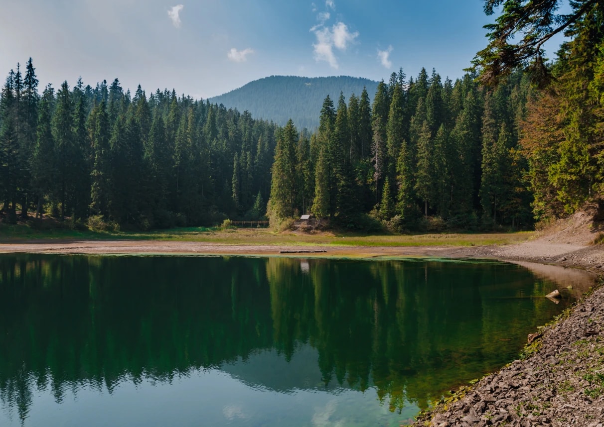 breathtaking view lake high carpathian mountains